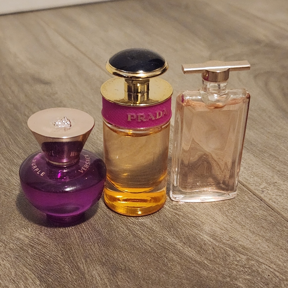 Prada, Versace and Lancome mini perfume dabbers